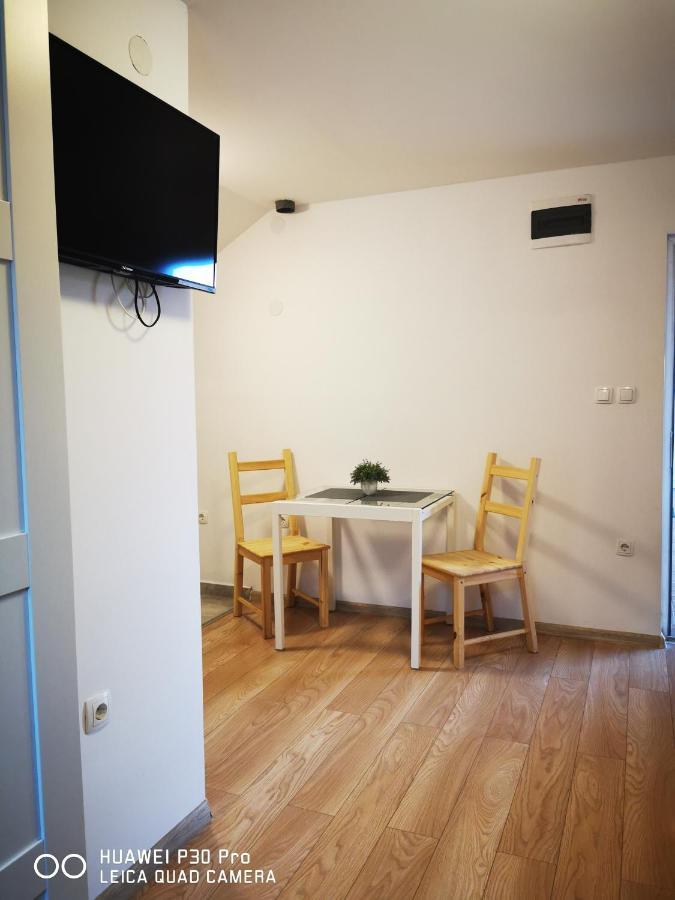 Vila Julija - Apartment & Rooms Otocsán Kültér fotó